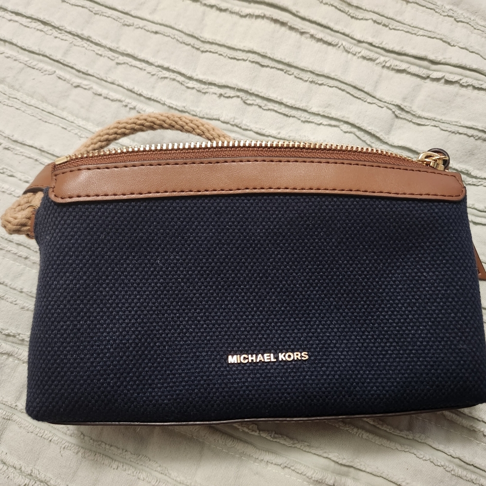 Michael Kors Wristlet